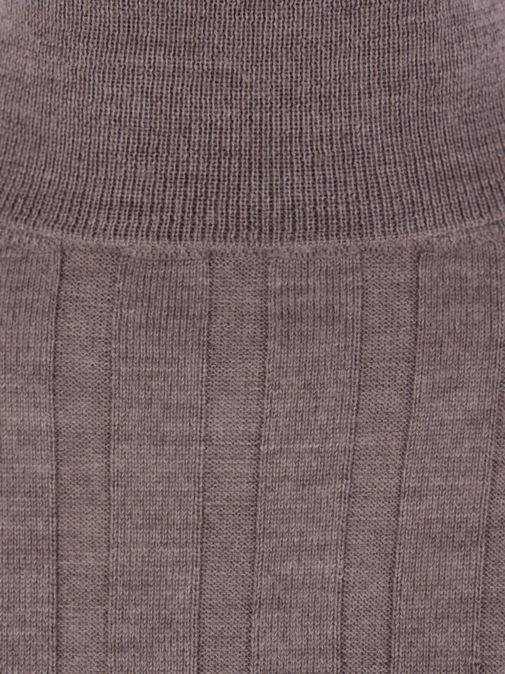 Allude Ribbed Turtleneck Sweater In Neutral