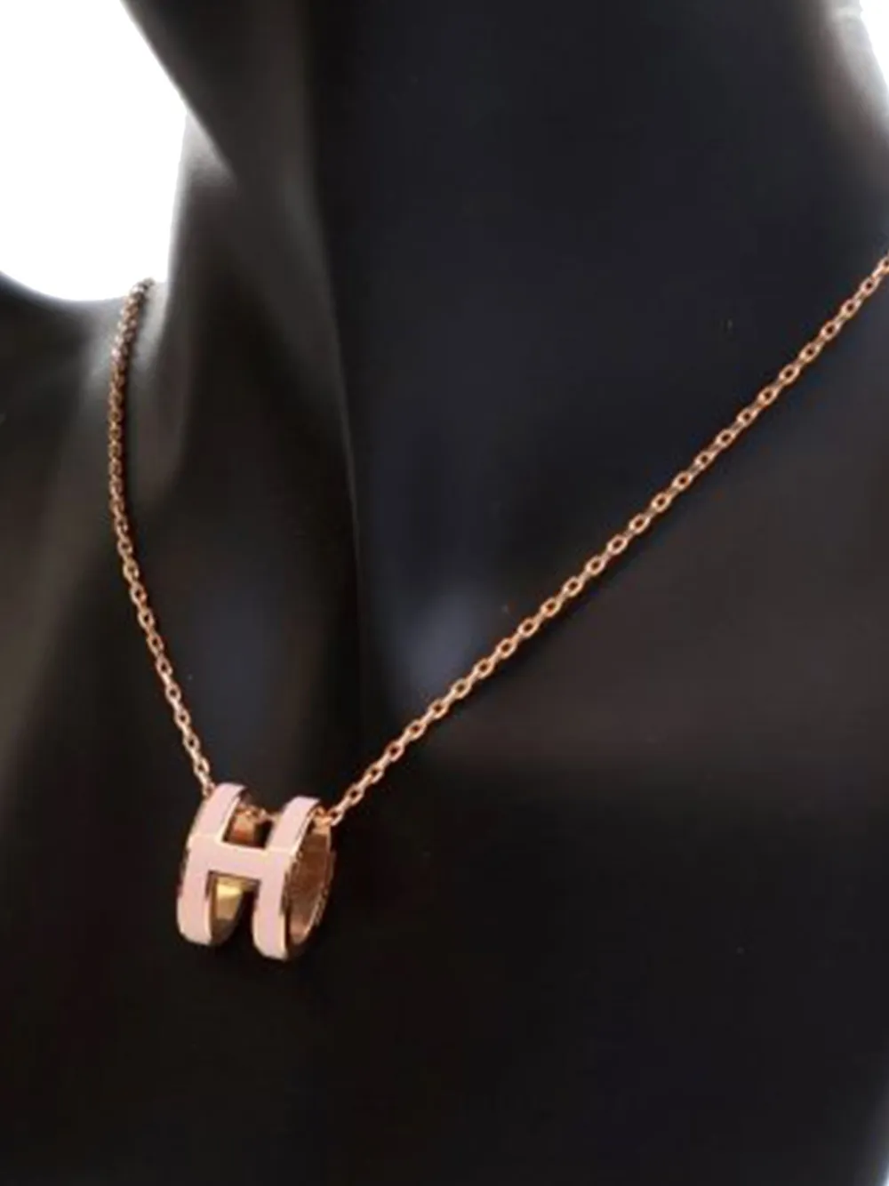Pre-owned Hermes 2020-2025 Rose Gold Plated Enamel Pop H Pendant Costume Necklace In Pink