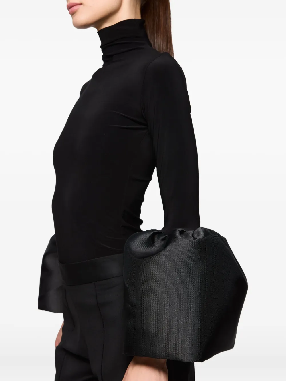 Atu Body Couture Top met hoge hals en klokmouwen Zwart