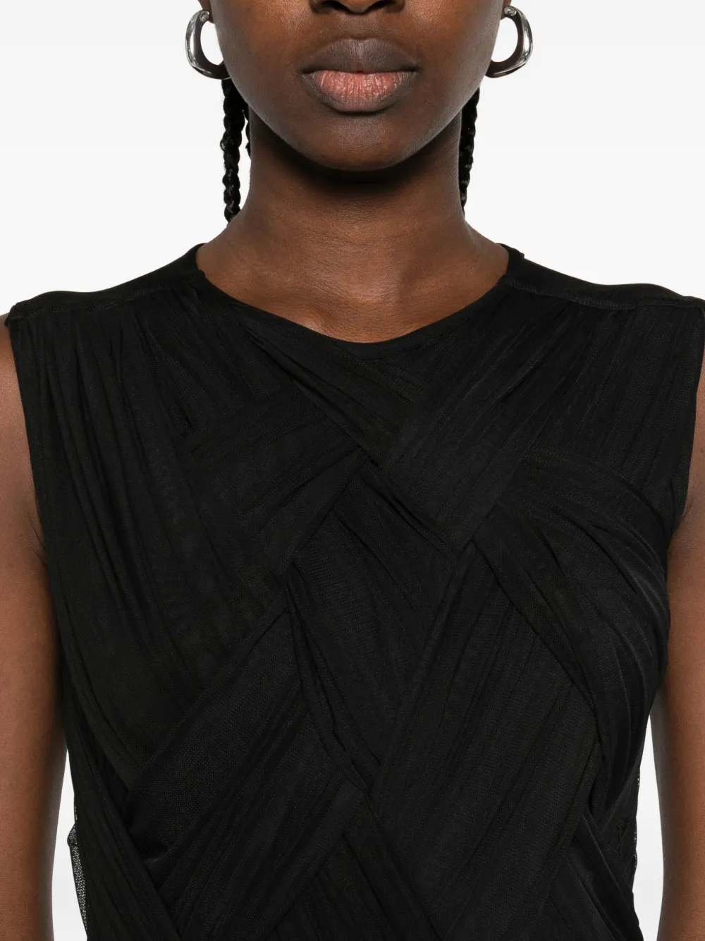 Atu Body Couture cross-panel pleated maxi dress Zwart