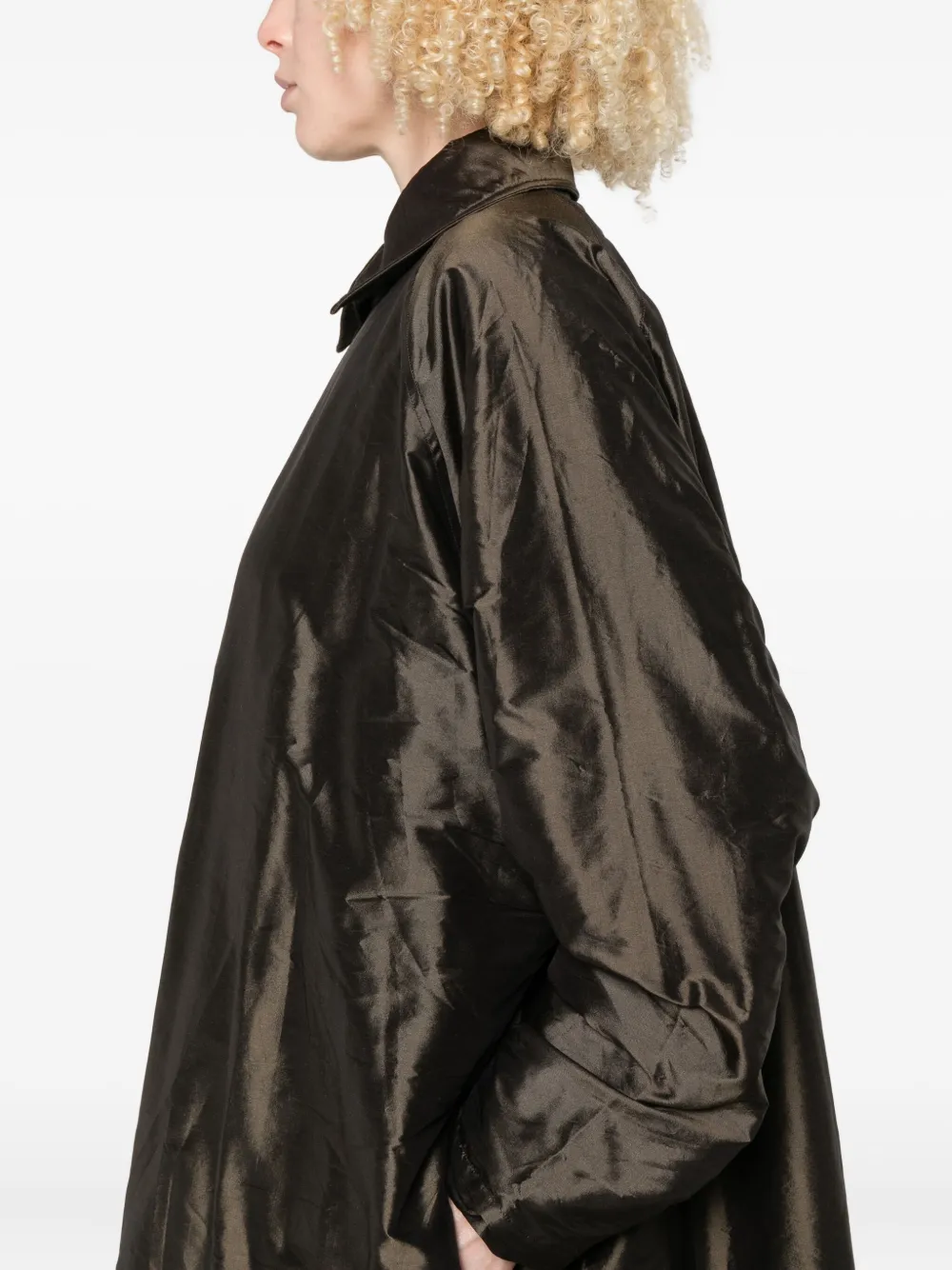 Christian Peau Buttoned Silk Coat In Brown