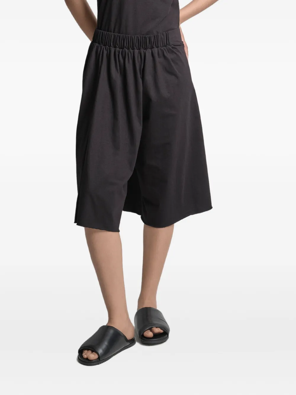 Uma | Raquel Davidowicz Flared shorts met elastische tailleband Zwart