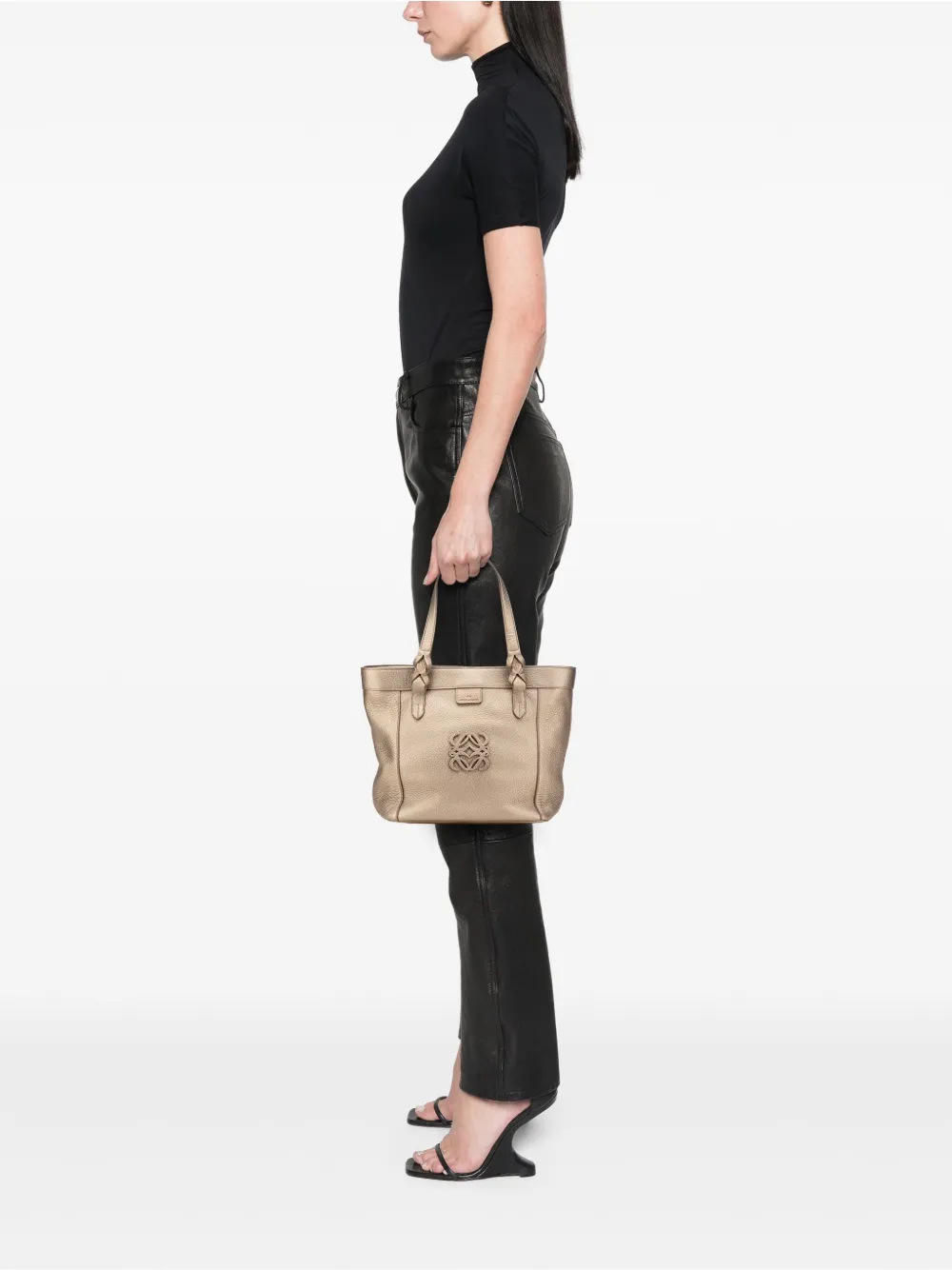 Loewe Pre-Owned 2013 Leather Fusta tote bag | Pre-Owned | Image 2