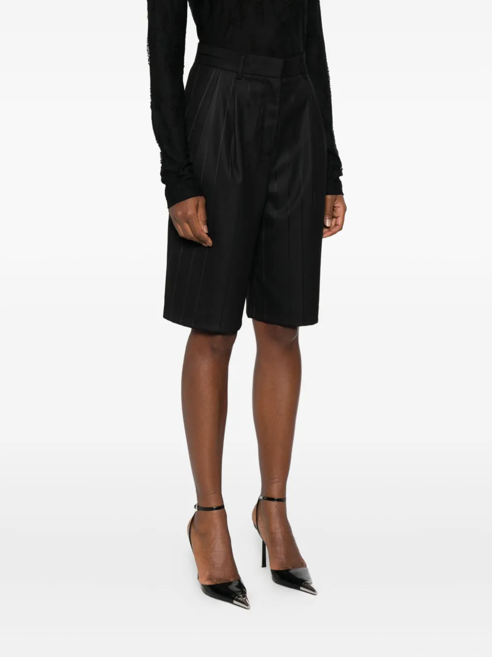 THE ANDAMANE Xiana geplooide shorts met krijtstreep Zwart