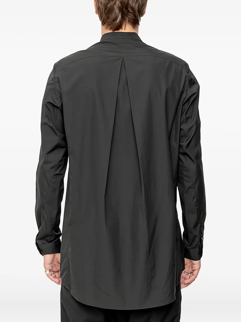 Devoa Mandarin-collar Rear-yoke Shirt In Black