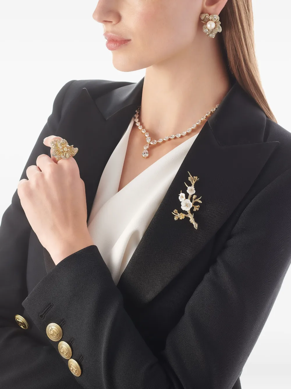 Anabela Chan boucles d'oreilles en or jaune 18ct Pearl Blossom | Image 2