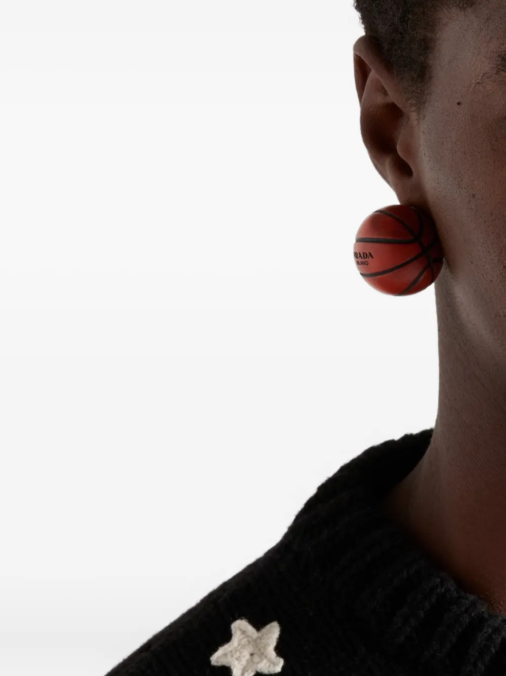 Prada basketball clip earrings - Marrone