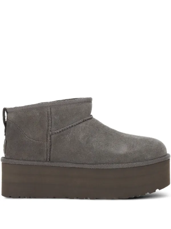 UGG プラットフォーム スエードブーツ | グレー | FARFETCH JP