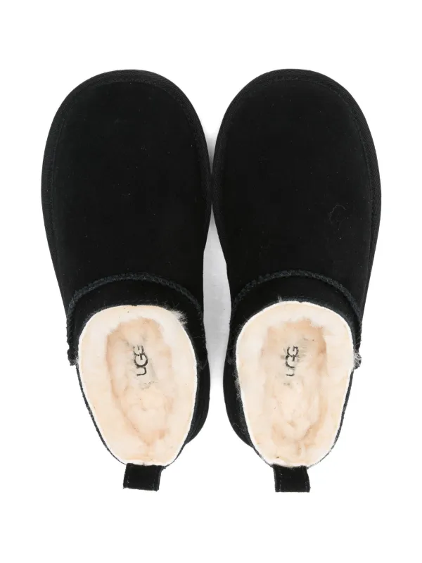 UGG Kids Classic Micro ブーツ | ブラック | FARFETCH JP