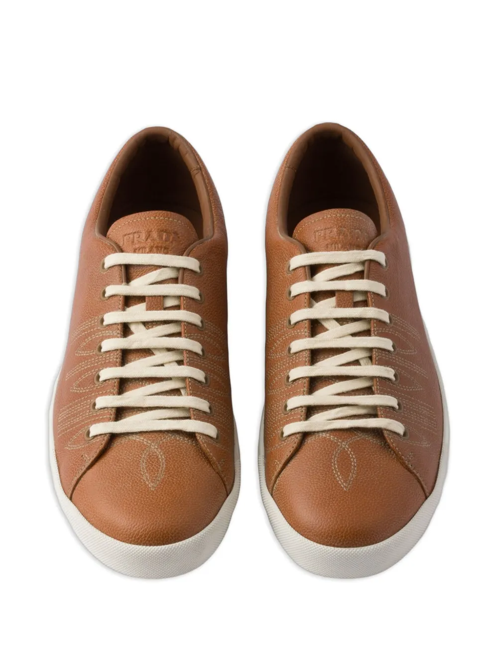 Prada Leren ow-top sneakers met stiksels Bruin