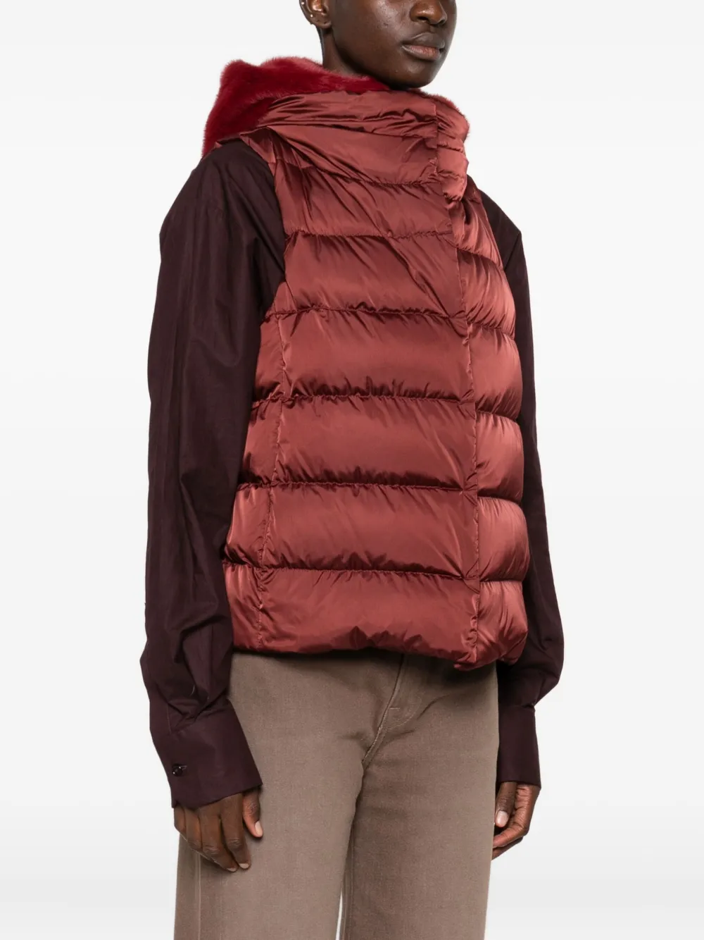 Herno Gilet met afwerking van bont Rood