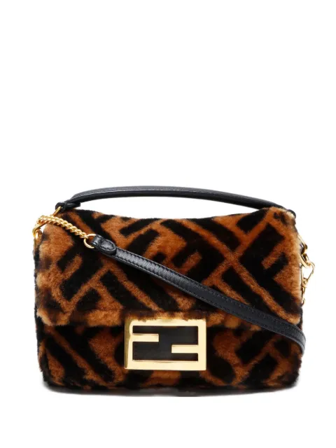 Fendi Pre-Owned 2020s mini Baguette sheepskin shoulder bag