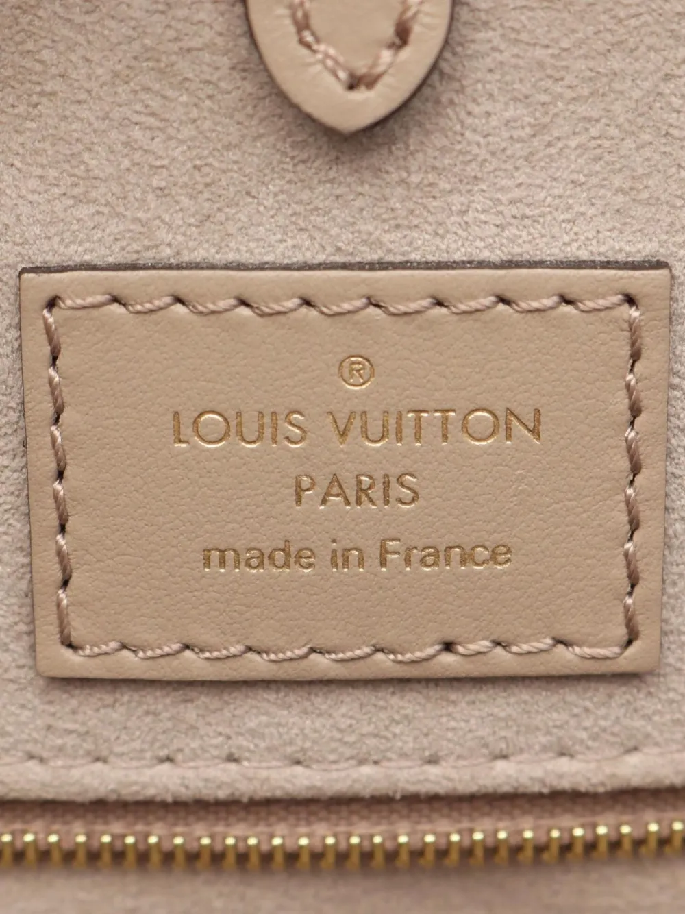 Pre-owned Louis Vuitton 2021 Onthego Mm Tote Bag In Neutral
