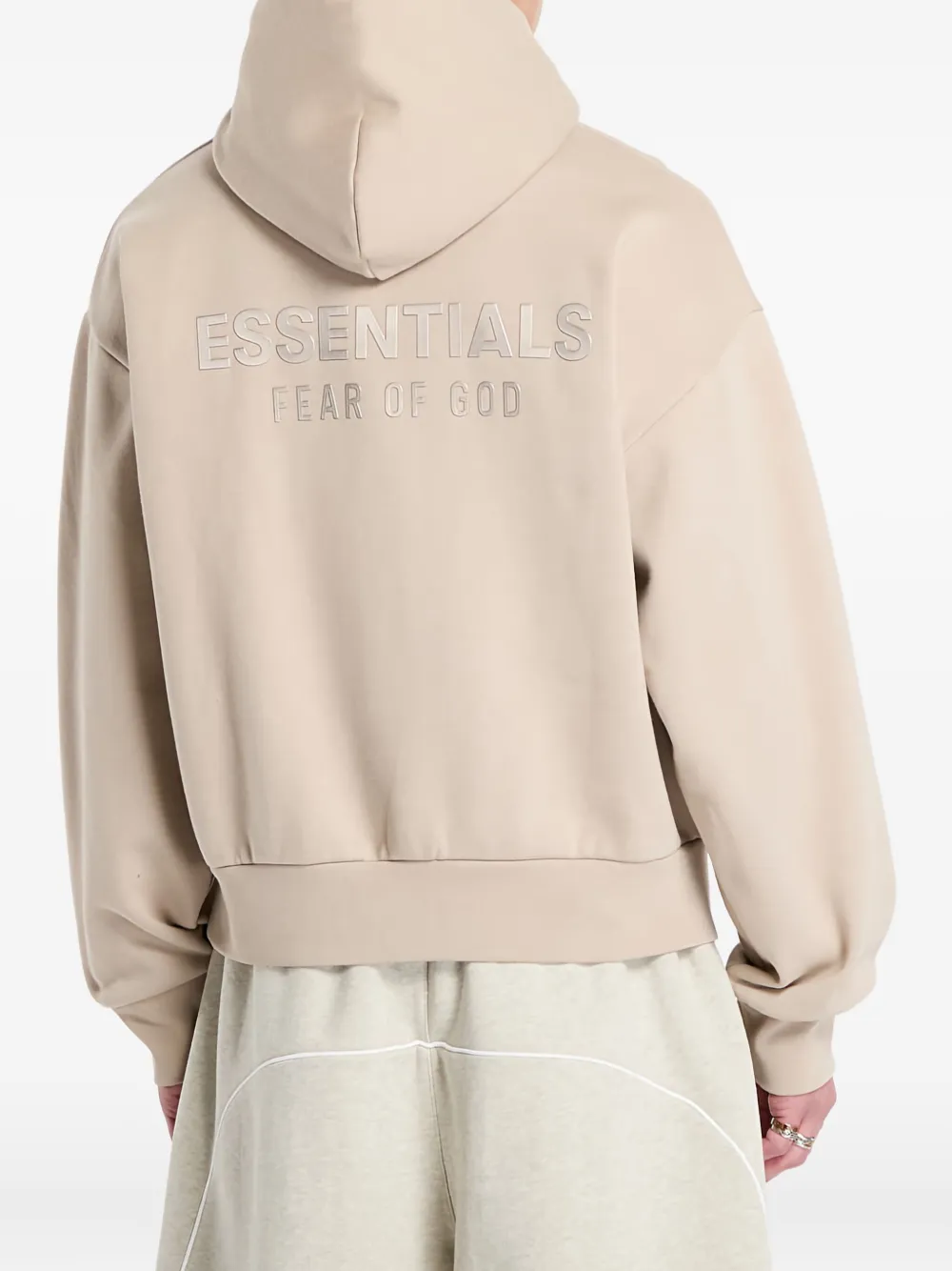 FEAR OF GOD ESSENTIALS Hoodie met logoplakkaat en buidelzak Beige