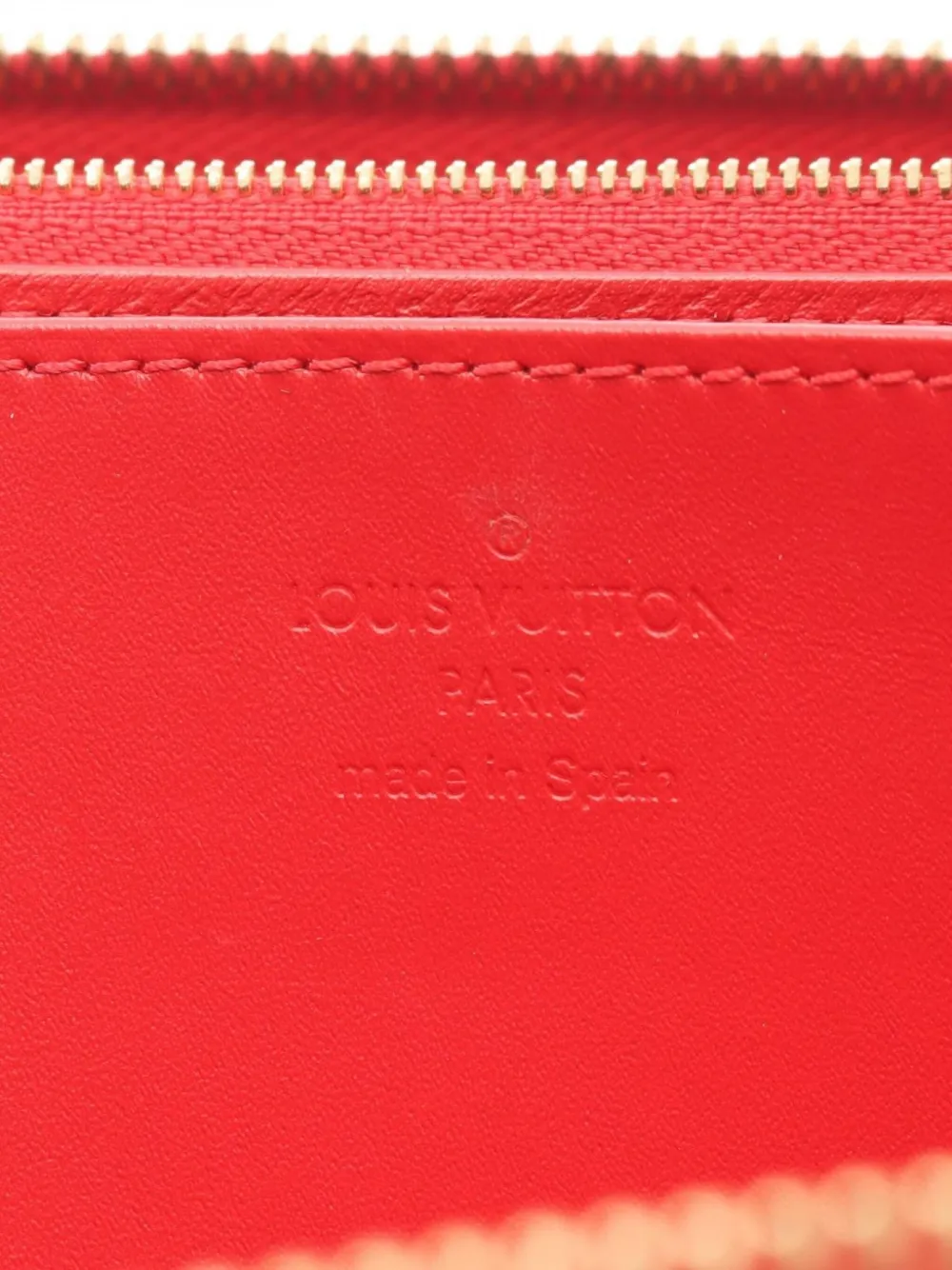 Pre-owned Louis Vuitton 2018 Vernis-leather Zip-around Wallet In Red