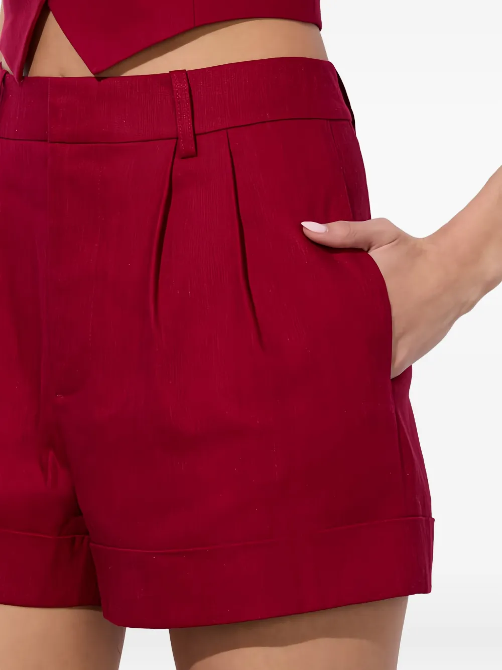 Alice And Olivia Conry Pleated Shorts In Red