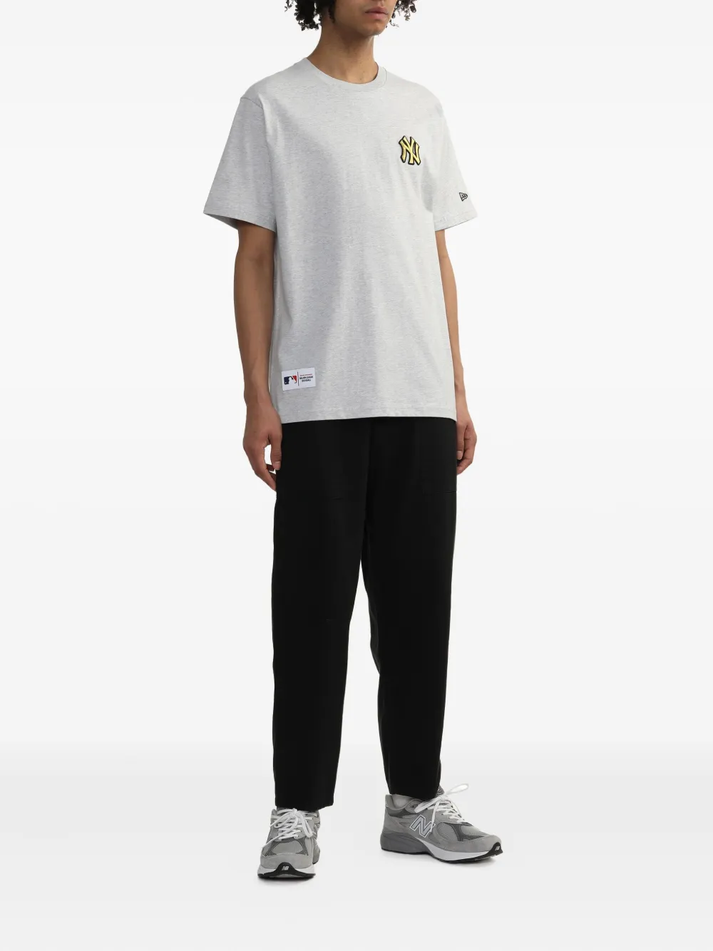 NEW ERA CAP embroidered-logo T-shirt - Grijs