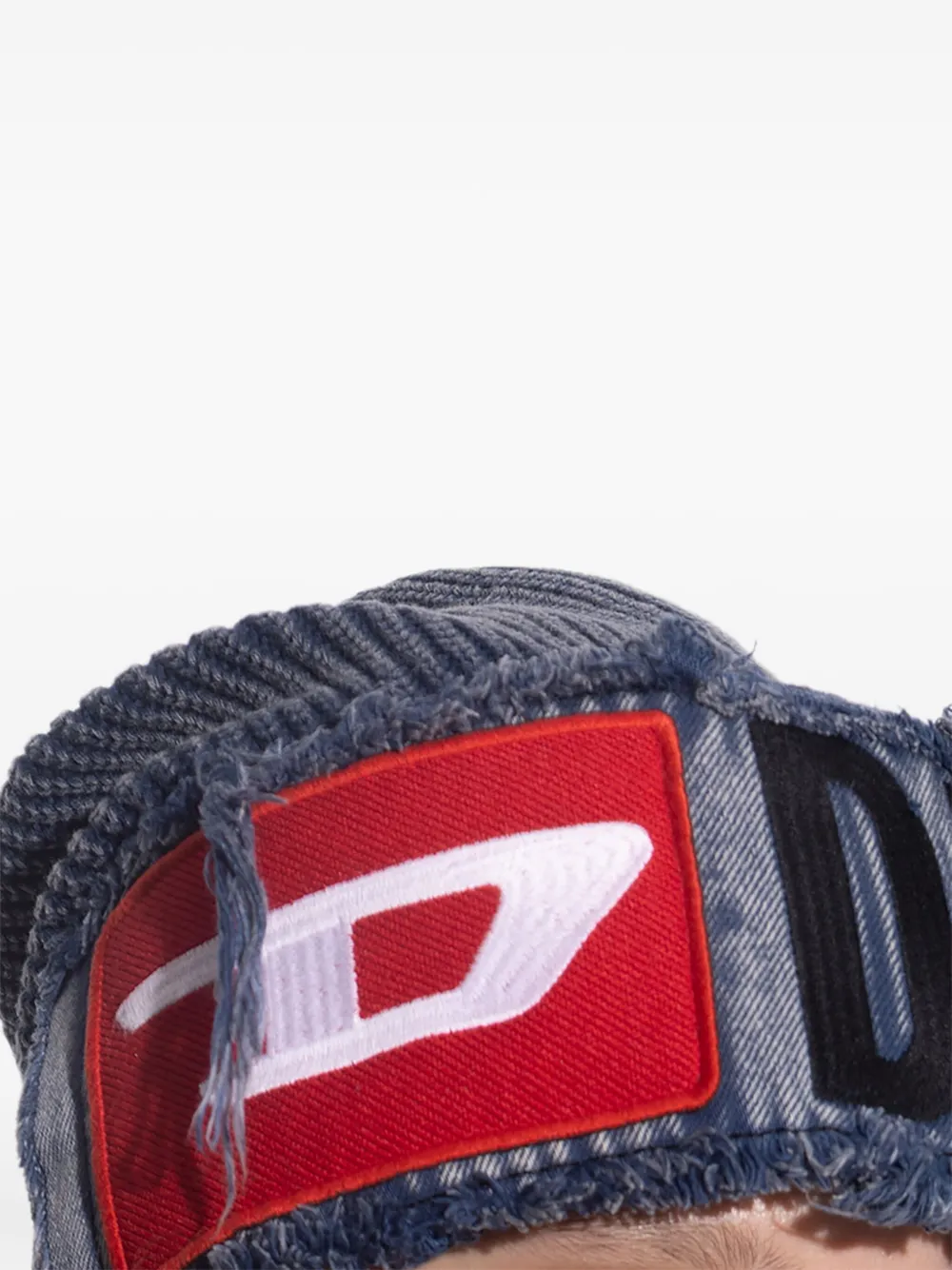 Diesel frayed logo-patch beanie Blauw