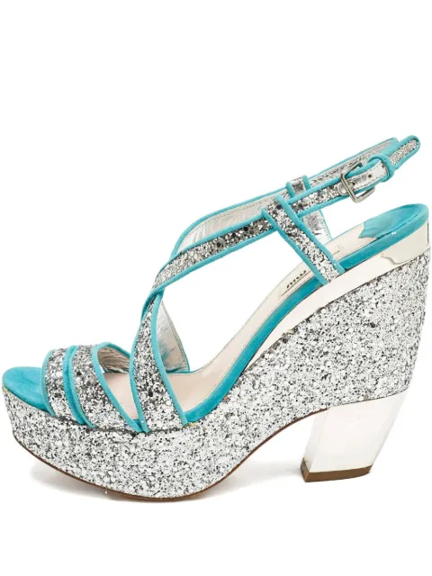 Miu Miu Pre-Owned sandalias con glitter y cuña de 135mm