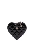 CHANEL Pre-Owned 2021-2025 Quilted Patent Calfskin CC Heart Clutch With Chain crossbody bag - Black