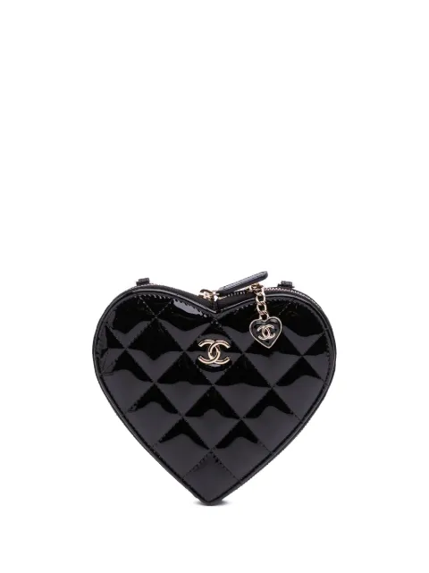 CHANEL Pre-Owned 2021-2025 Quilted Patent Calfskin CC Heart Clutch With Chain crossbody bag