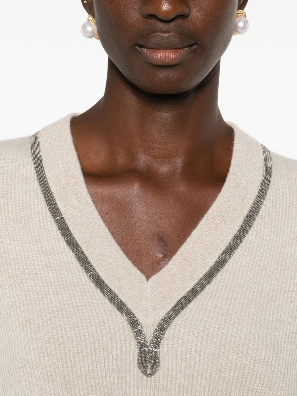 Brunello Cucinelli Trui verfraaid met kristallen en V-ahls Beige