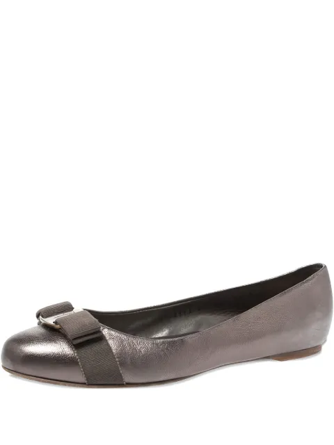 Ferragamo Pre-Owned Vara Bow leather flats