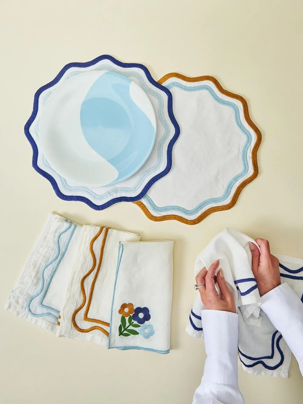 Misette colour-block wave dinner plates (set of four) | Tableware | Image 2