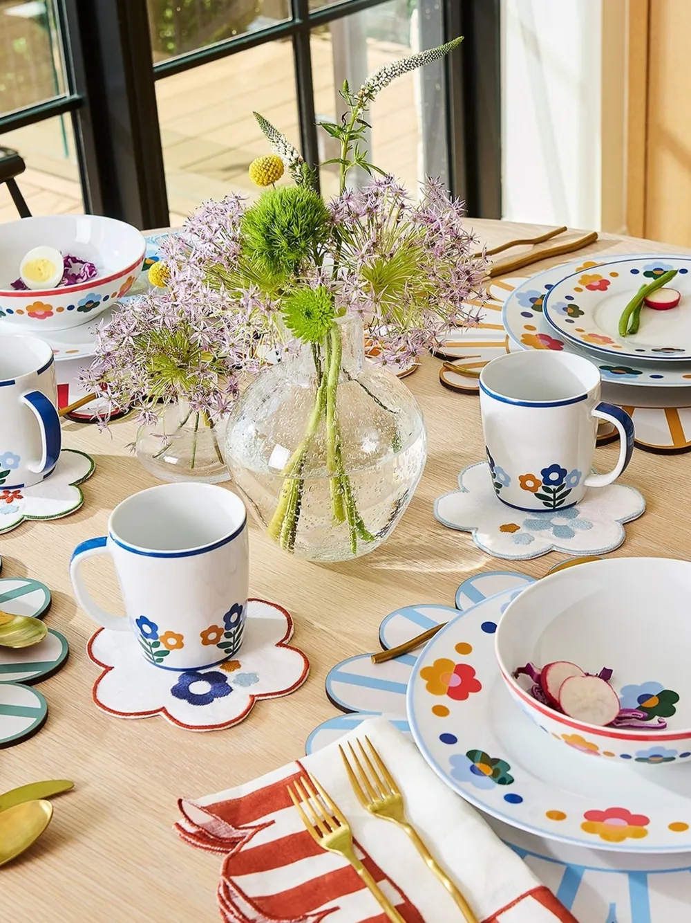 Misette scalloped stripe placemats (set of four) | Table Linens | Image 2