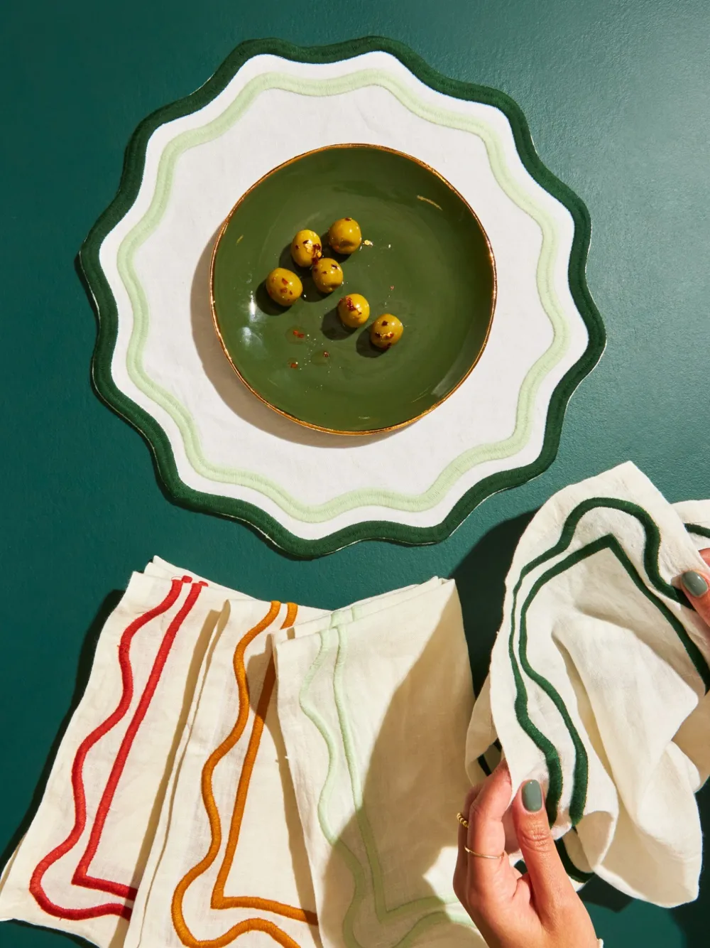 Misette scalloped-edge linen placemats (set of four) | Table Linens | Image 2