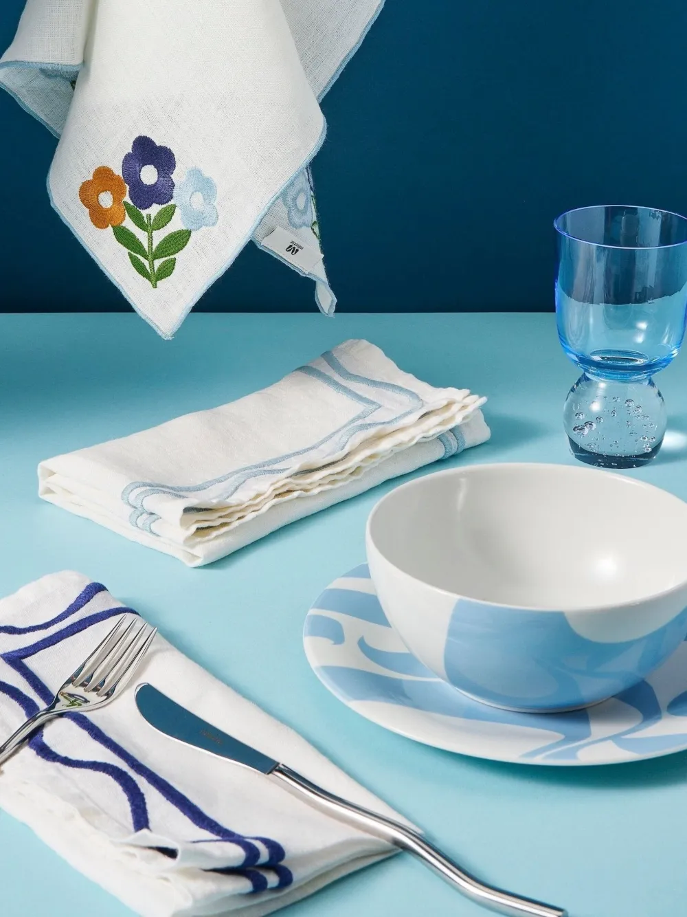 Misette bubble-base glass tumbler (set of two) | Glassware | Image 2