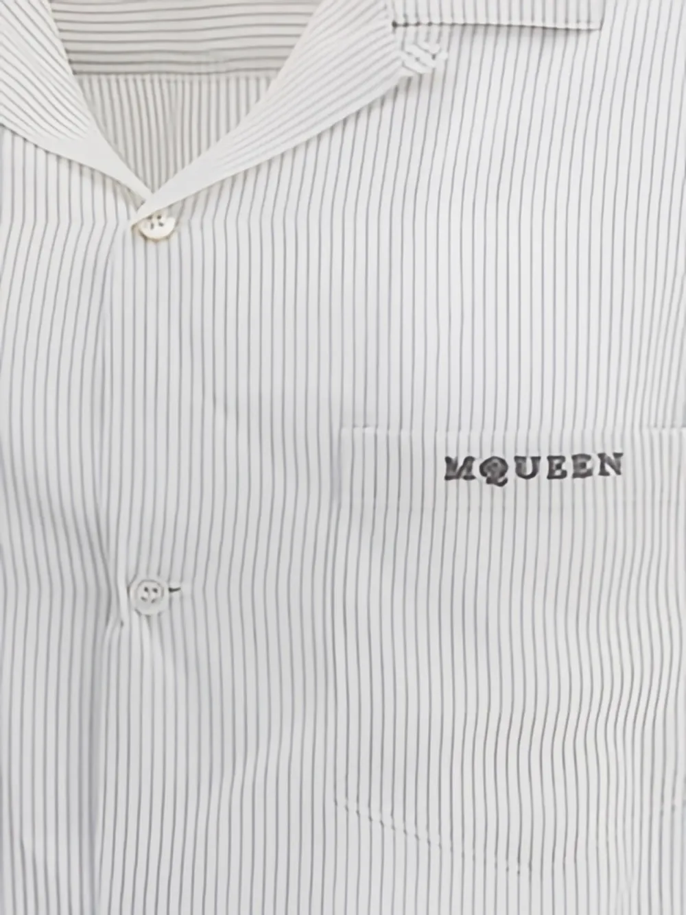 Alexander McQueen striped-pattern embroidered-logo shirt Wit