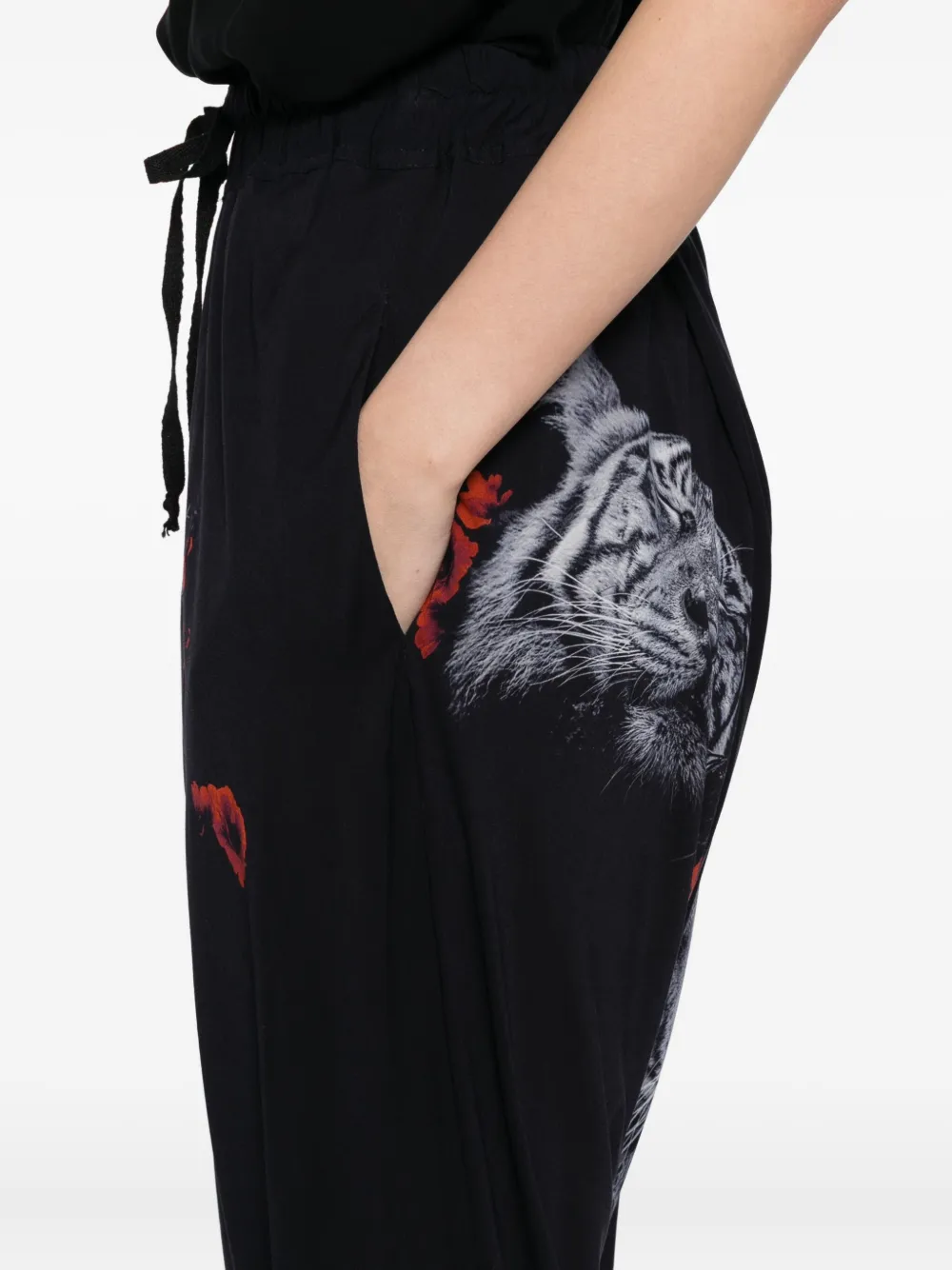 Tessitura Body Couture Tiger Folds Trousers In Black