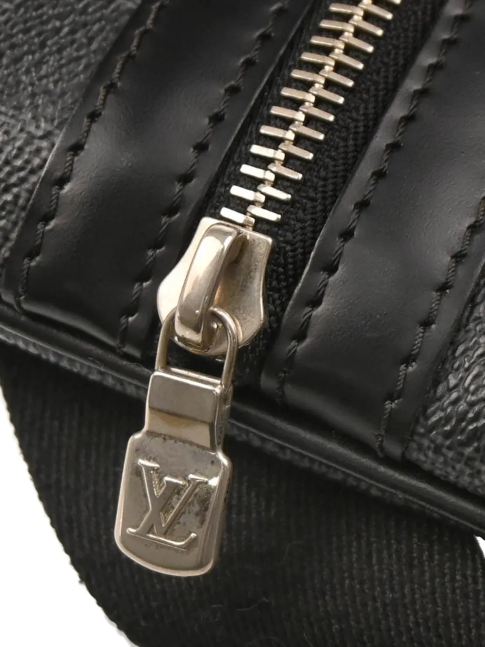 Pre-owned Louis Vuitton 2010 Thomas Cross Body Bag In Black
