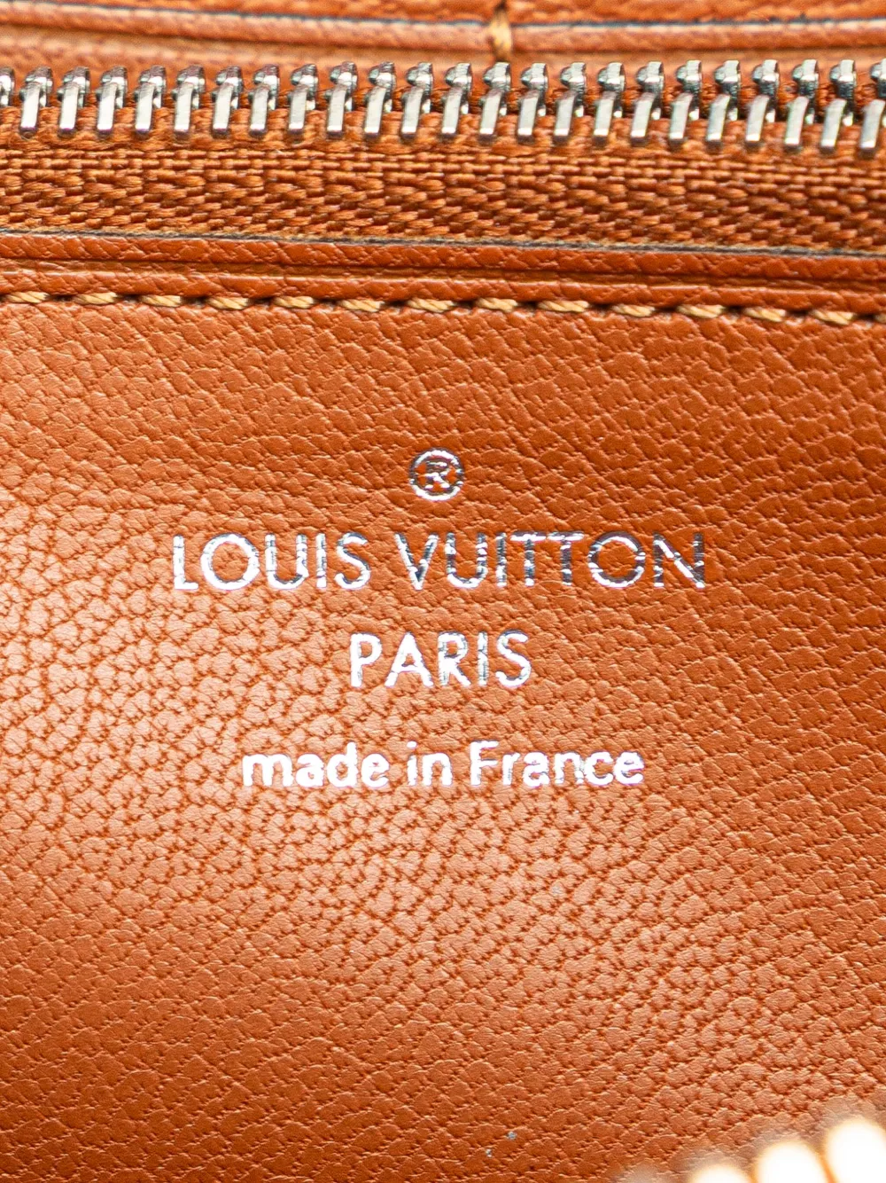 Pre-owned Louis Vuitton 2013 Leather Articles De Voyage Zippy Wallet Long Wallets In Red