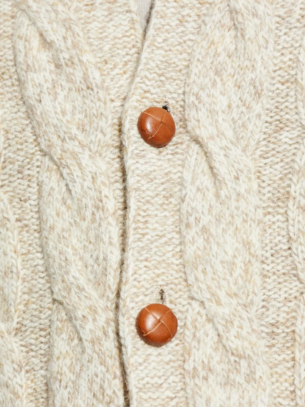 Eleventy Kabelgebreid vest met knoop Beige