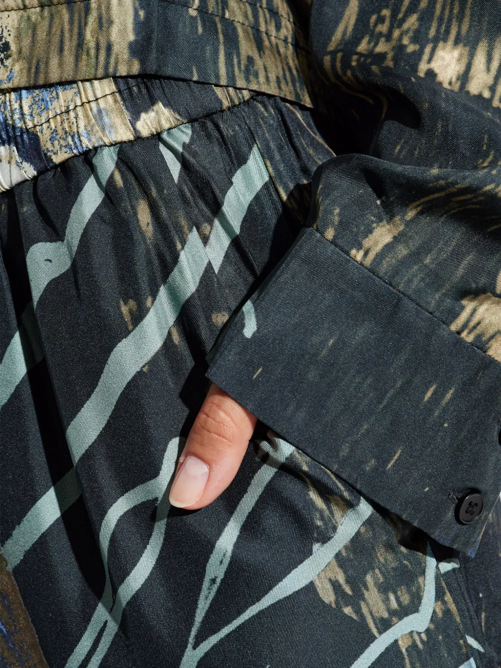 Munthe Abstract-print Silk Trousers In Black