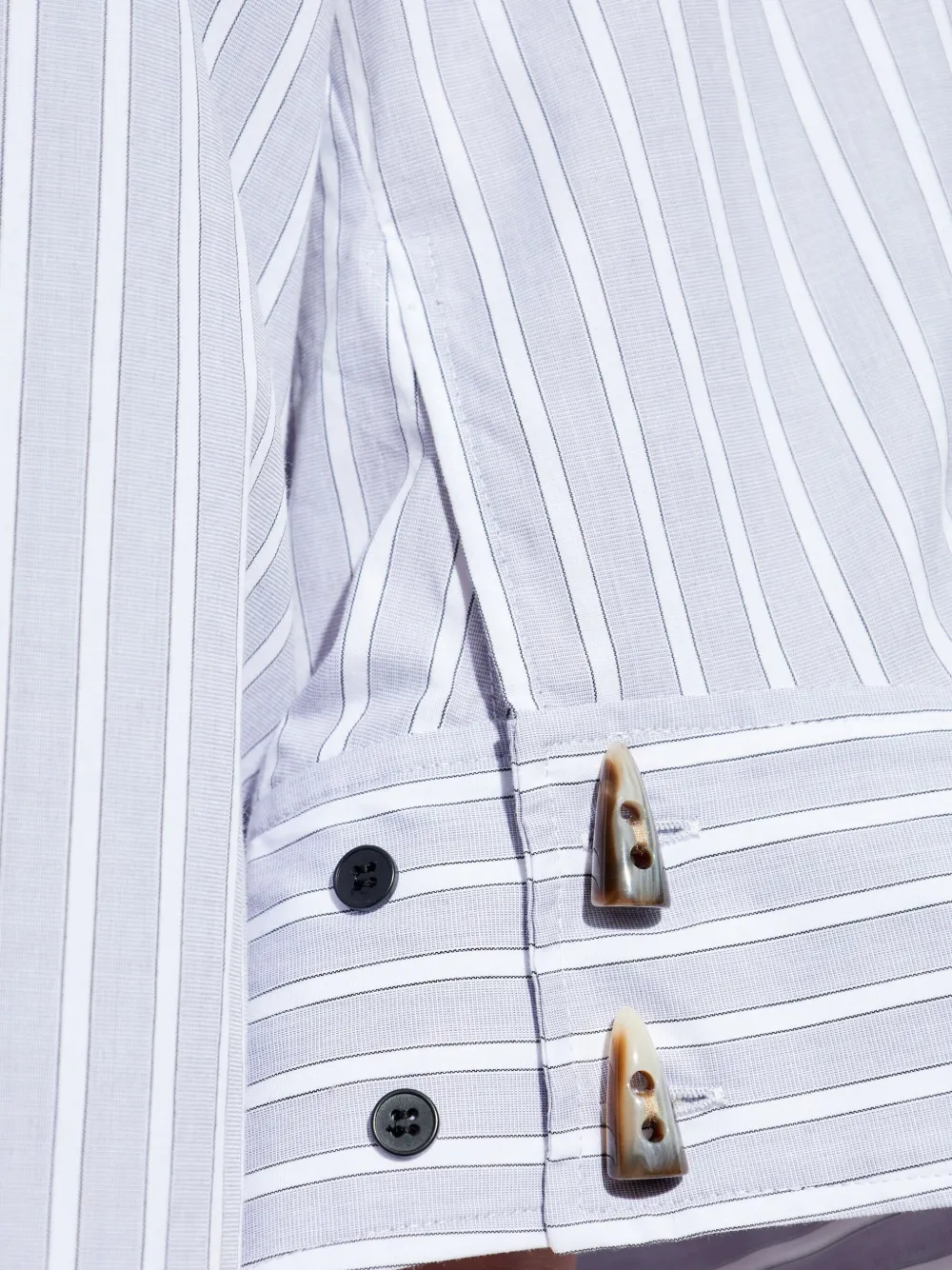 MUNTHE Lynne gestreepte blouse met zak Grijs