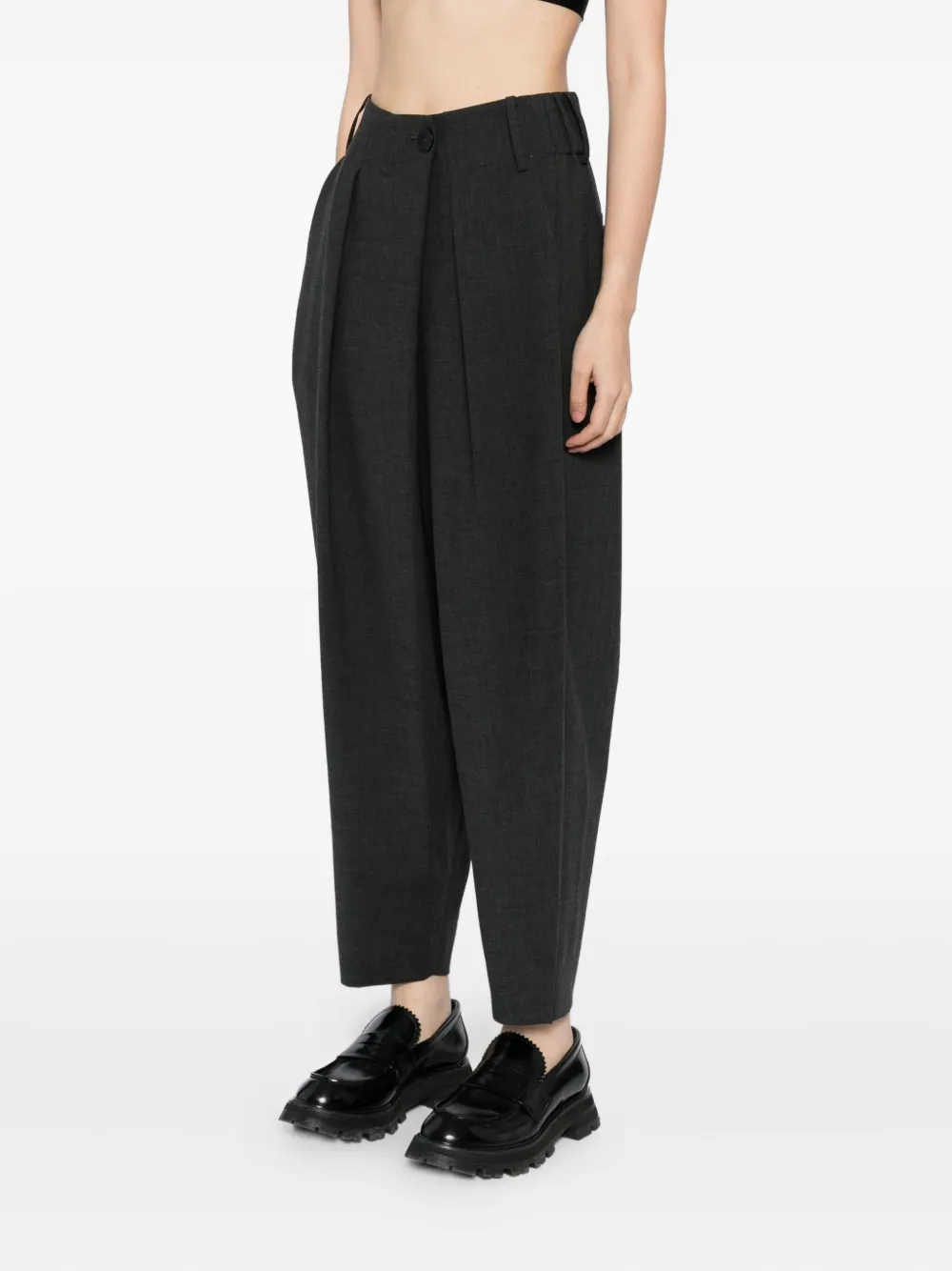Gdel By Gaze De Lin Asymmetric-pocket Trousers In Black