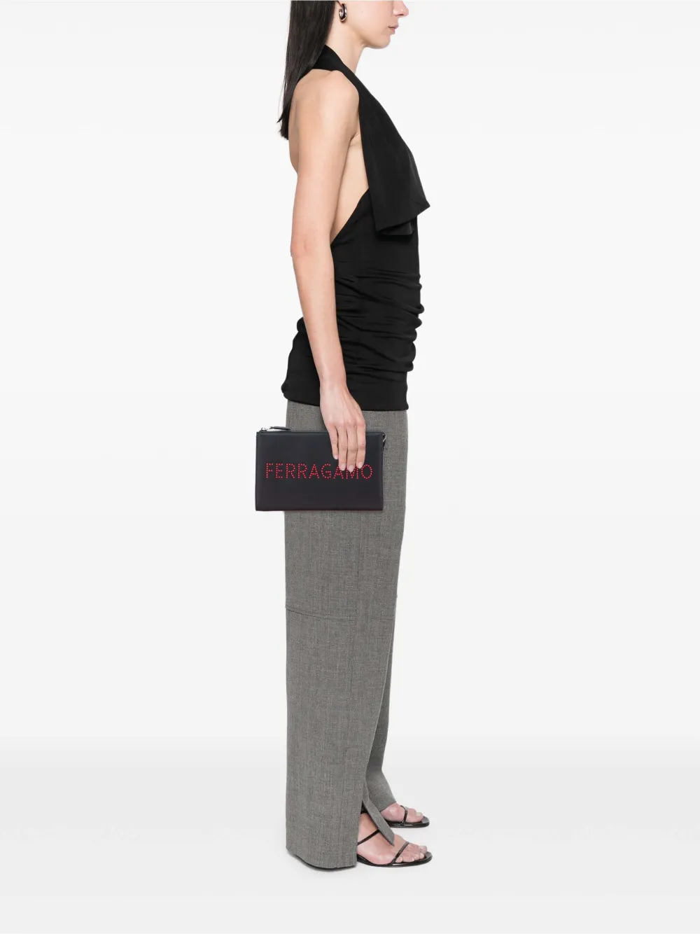Ferragamo Pre-Owned 2010-2025 Leather Logo clutch bag | Pre-Owned | Image 2