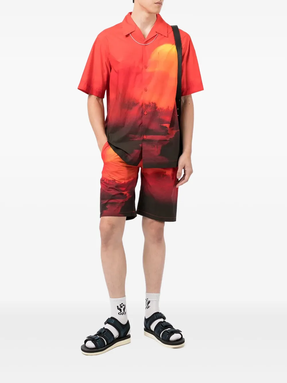 Maharishi sunset-print drawstring shorts - Rood