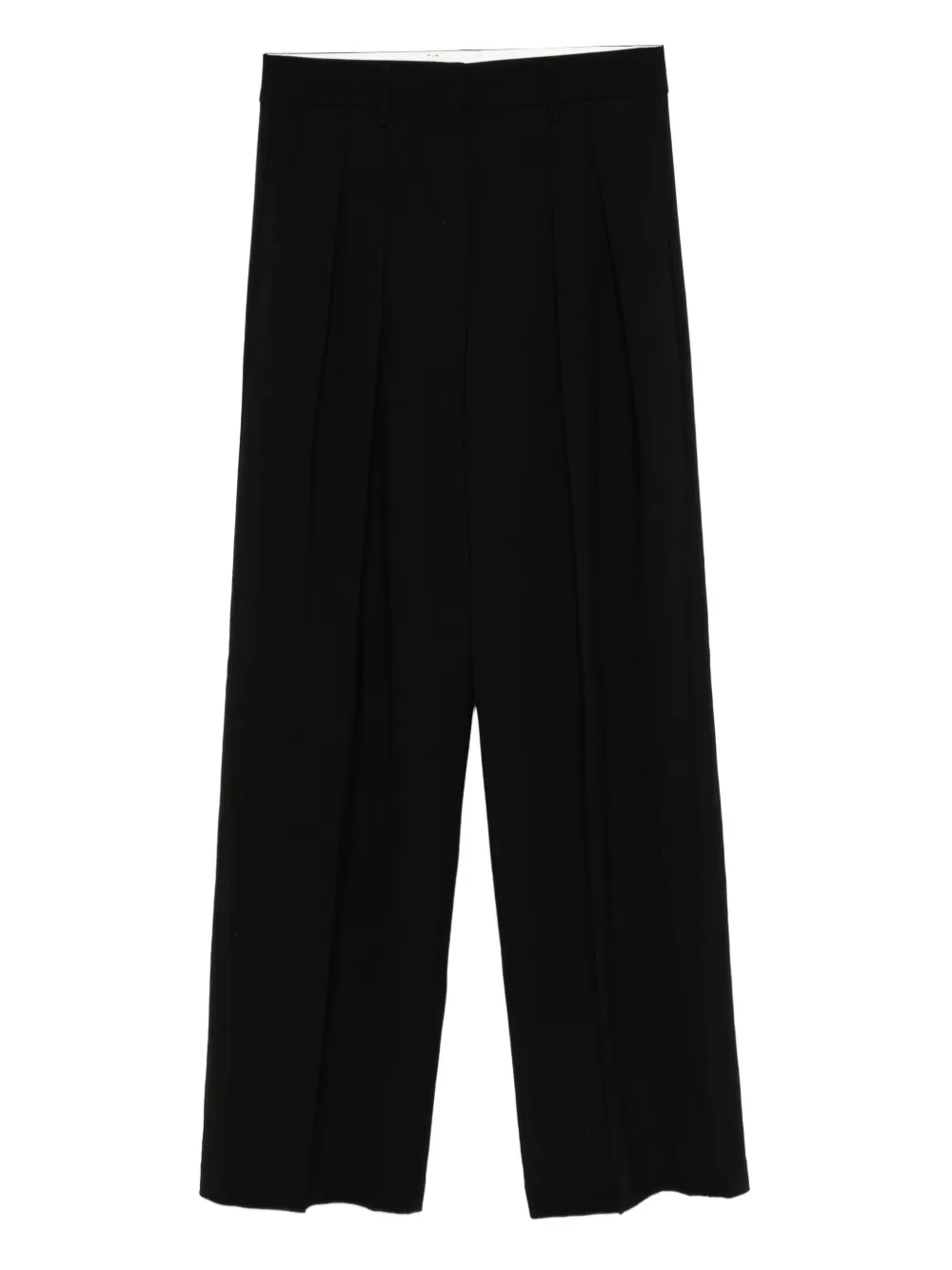 pleated trousers