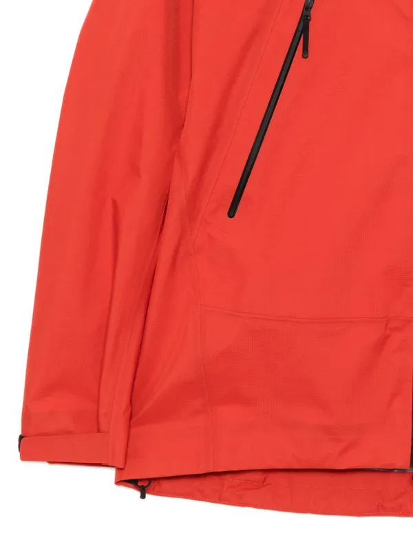 Goldwin Gore-Tex 3L ジャケット | レッド | FARFETCH JP