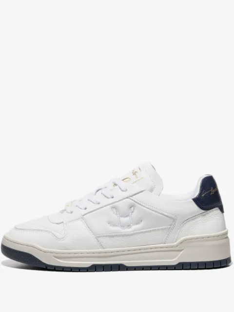 Leandro Lopes tenis Tony con logo bordado