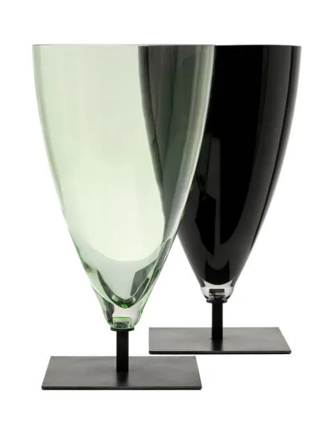 Produzione Privata Basequadra conical base vase (18cm x 31cm)