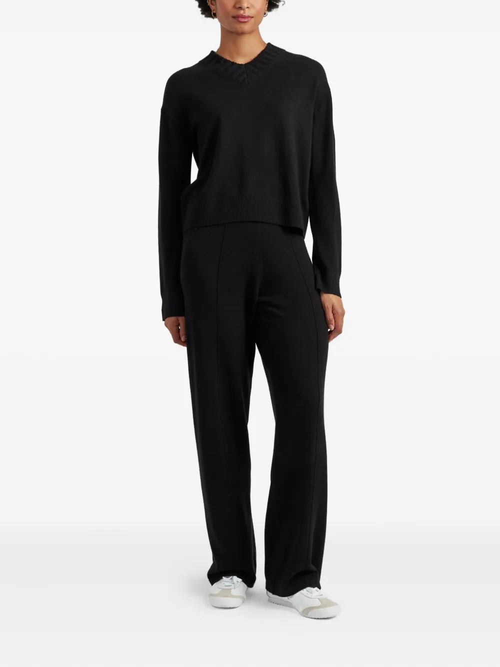 Chinti & Parker Ribbed V-neck Sweater In Black