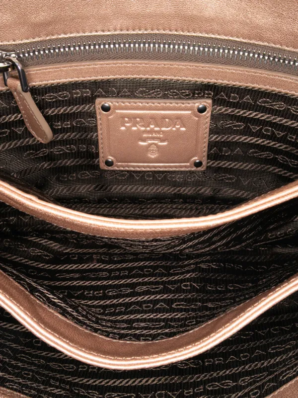 Prada Pre-Owned 2000-2025 Nappa Ruffle Resin Chain Shoulder Bag