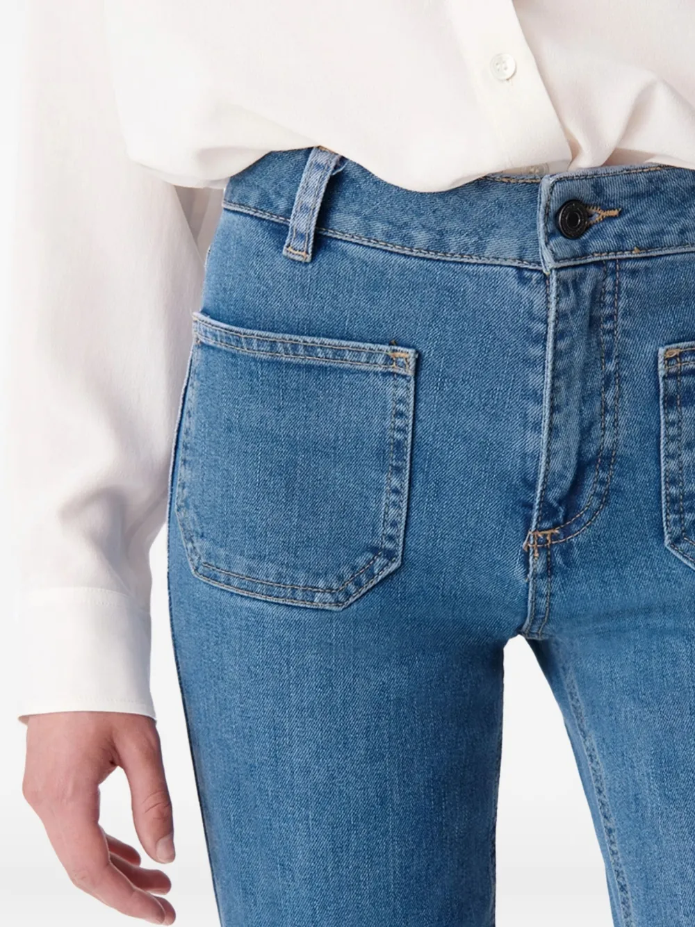 Vanessa Bruno Dompay flared jeans met opgestikte zak Blauw