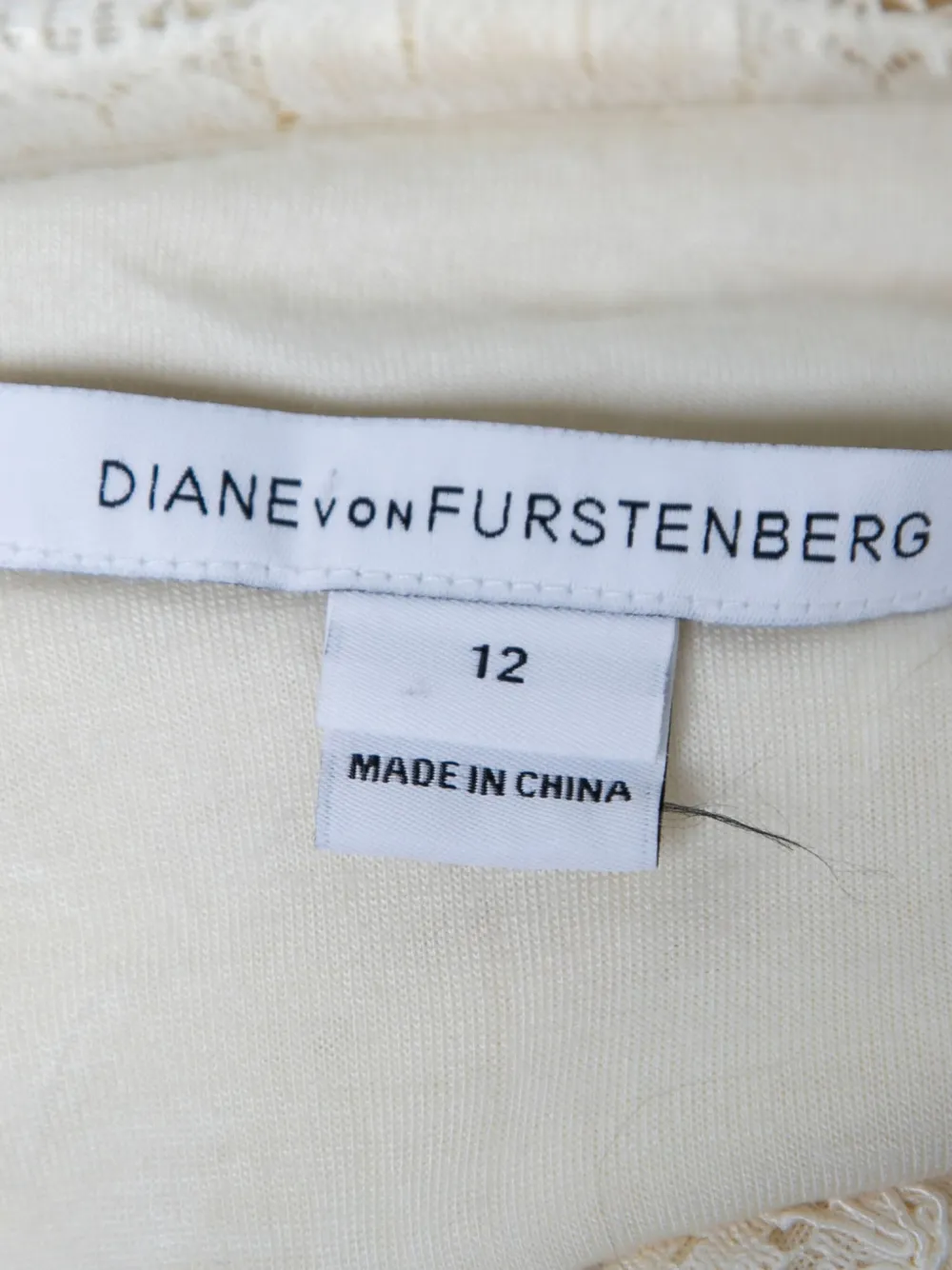 Diane Von Furstenberg Vintage Wikkeljurk met kant - Beige