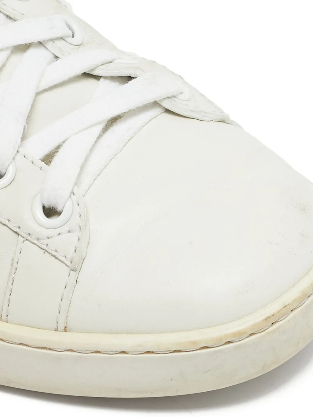 GUCCI Pre-owned Embroidered-bee Leather Sneakers In White